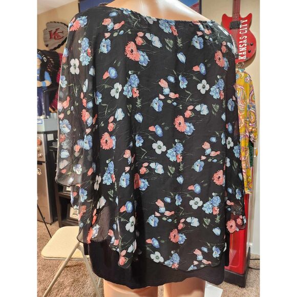 Alyx Floral Flowy Blouse - Size 4X - Picture 3 of 7